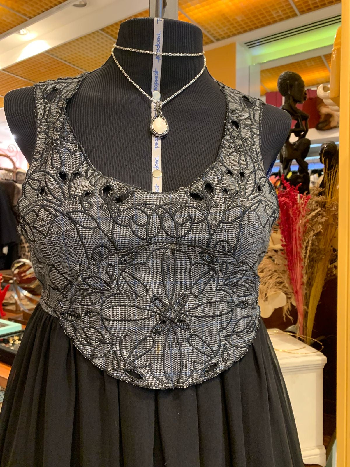 Vestido design vazado