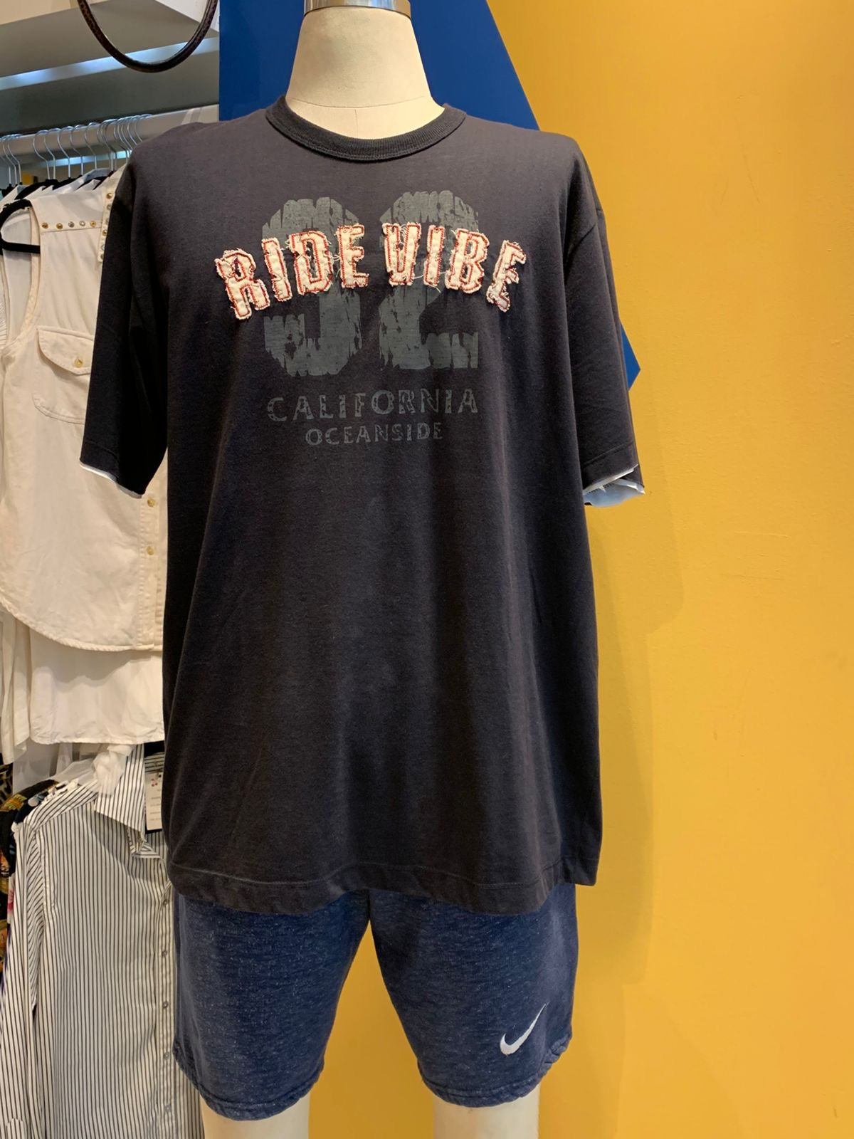 Camiseta preta básica